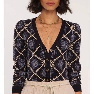 Floral Patterned Black and Cream Women's Sweater Heartloom size Large